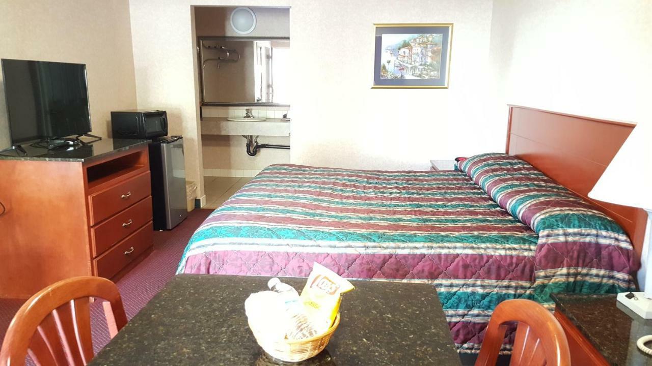 Atrium Inn&Suites Galloway Exterior foto